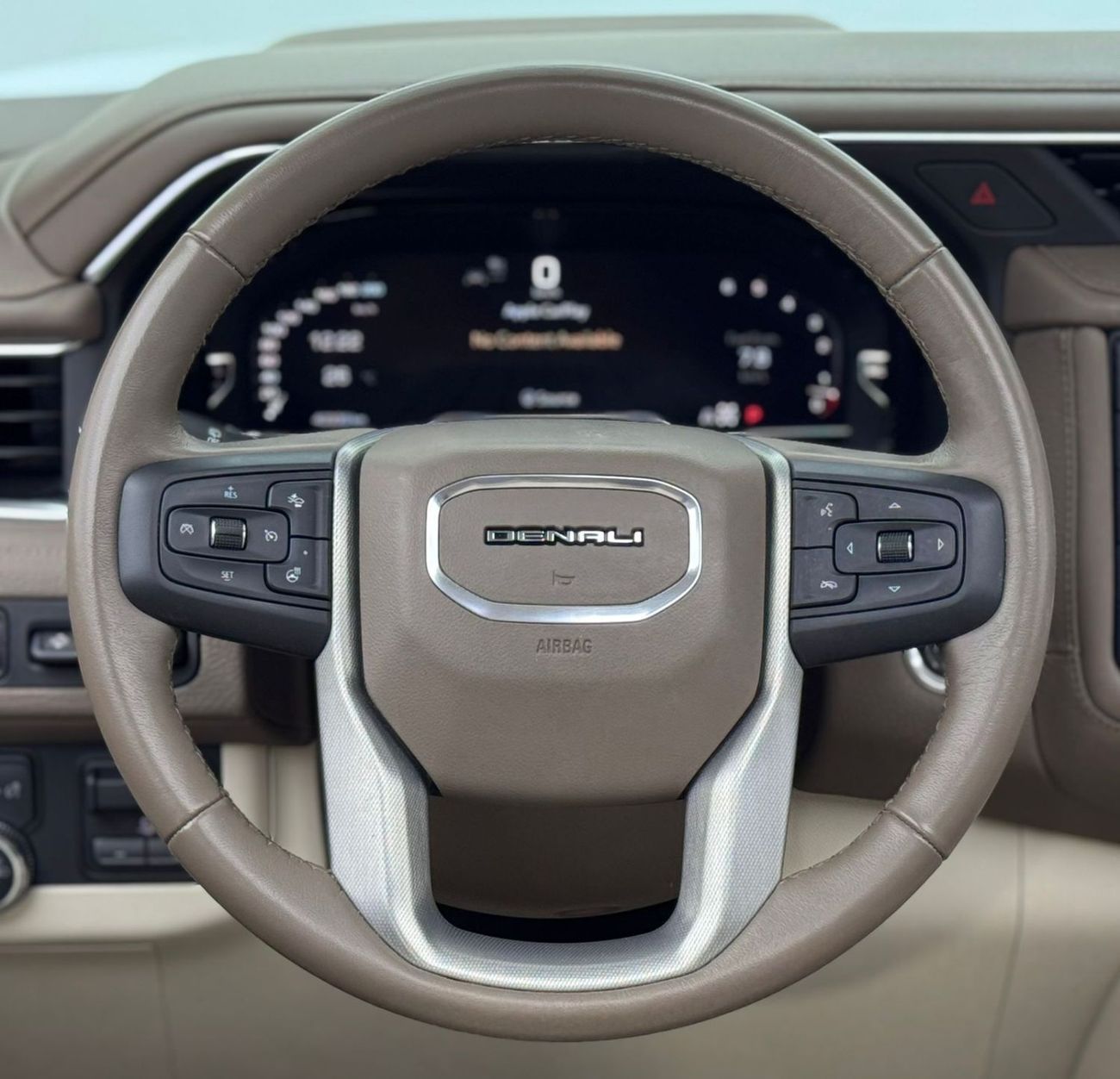 GMC Yukon Denali 6.2L (8 Seater) 2022 GMC Yukon Denali, GMC Service History, 2027 GMC Warranty, GCC