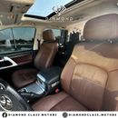 Toyota Land Cruiser Toyota Land Cruiser VXR Full option  GCC  Under Warranty  Full Service History
