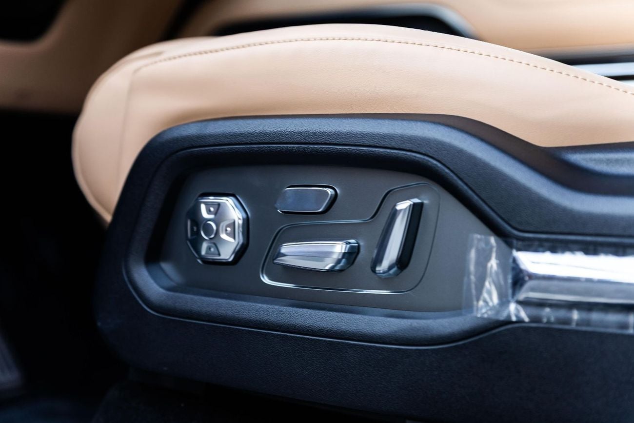 BYD Leopard 8 Smart and Brave Flagship Edition (7 Seats)