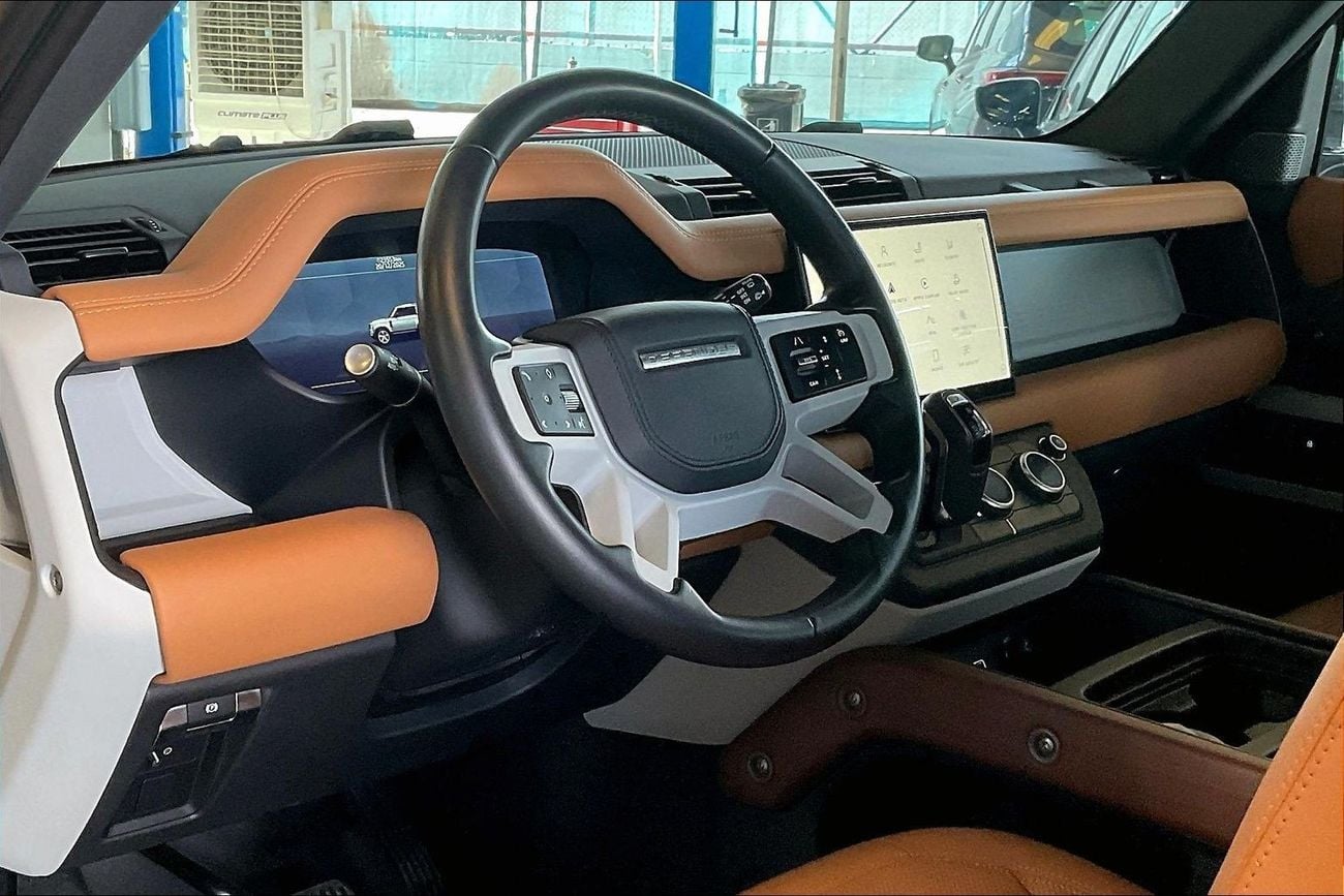 Land Rover Defender P400 90 HSE 3.0L (5 Seater) P400 90 HSE | Guaranteed Warranty | 0 Down Payment