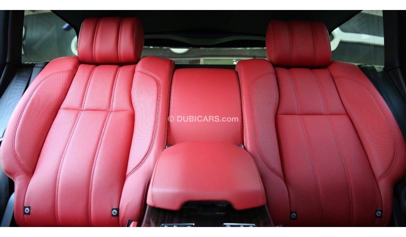Land Rover Range Rover Black Package