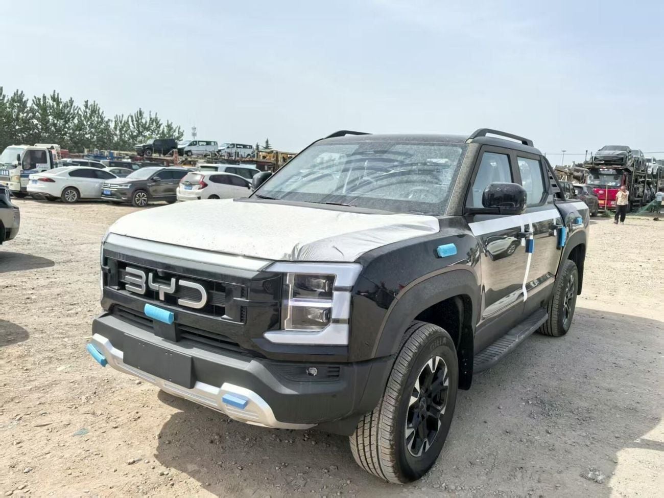 بي واي دي شارك 6 4WD Both left-hand drive and right-hand drive are available