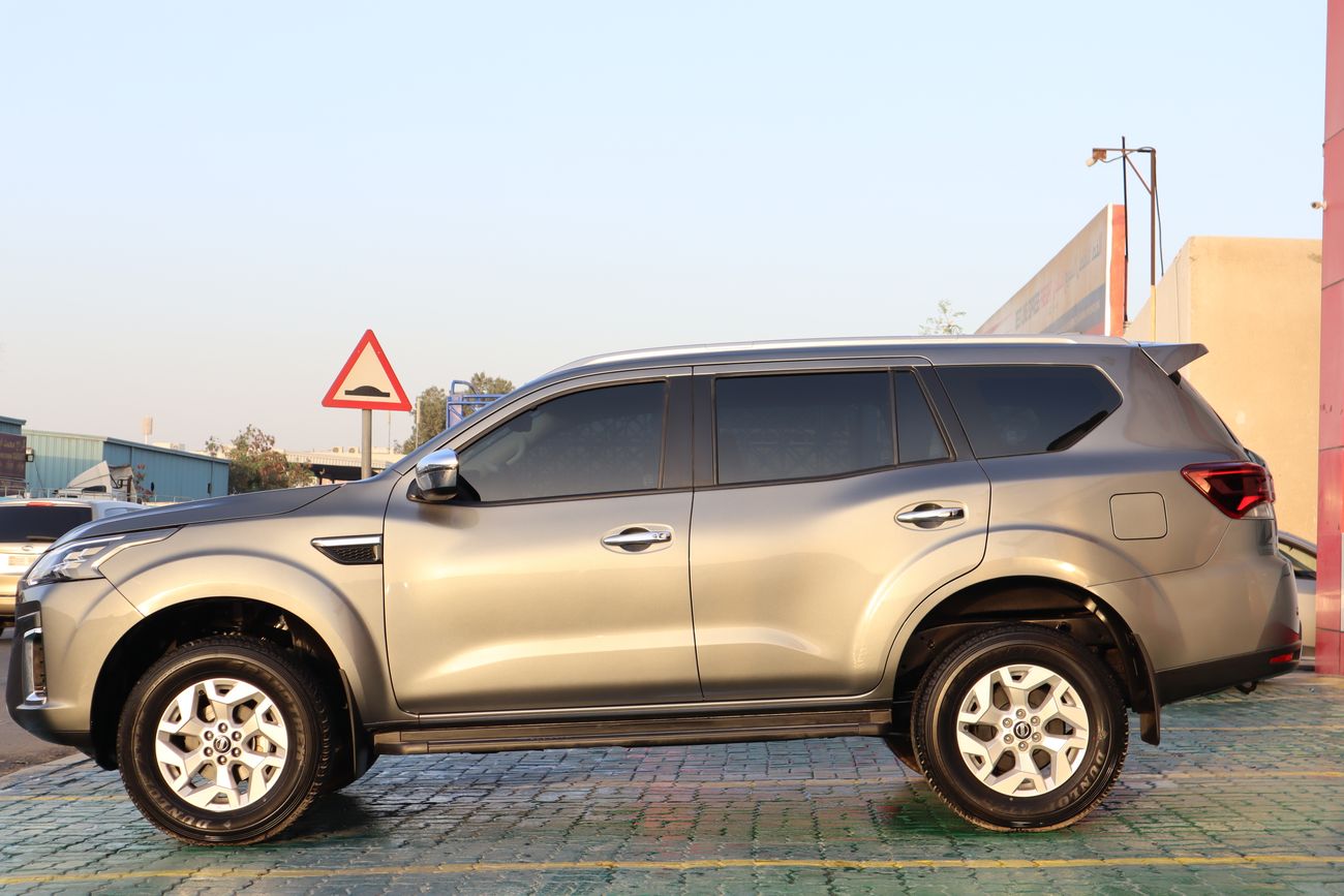 نيسان إكستيرا 2.5L GCC GOOD CONDITION CLAEN