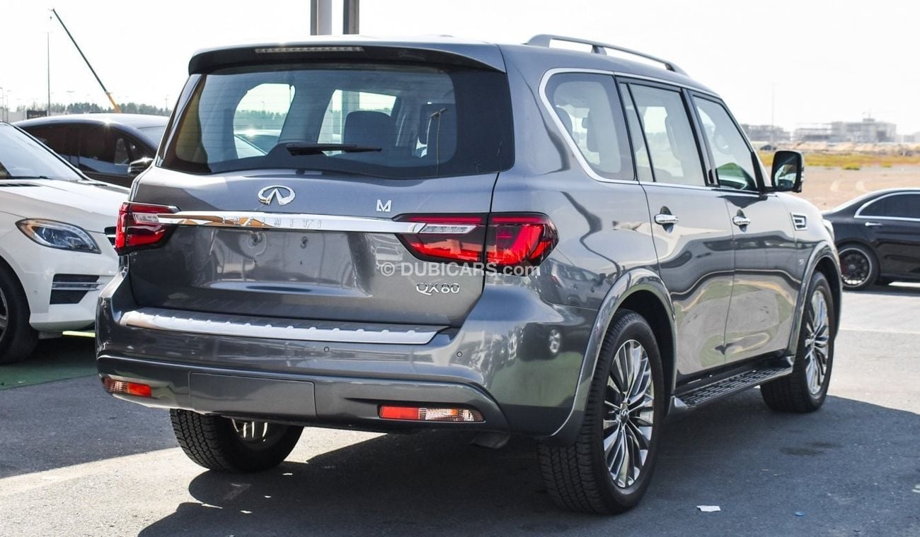 Infiniti QX80