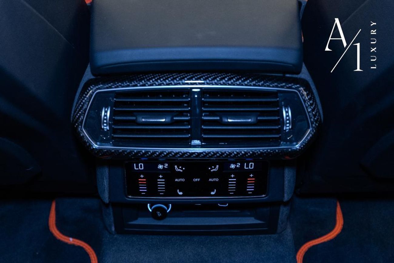 Lamborghini Urus SE 4.0T V8 2025 Lamborghini Urus SE, Warranty, Carbon Fiber Package, Fully Loaded, Very Low Kms, 789