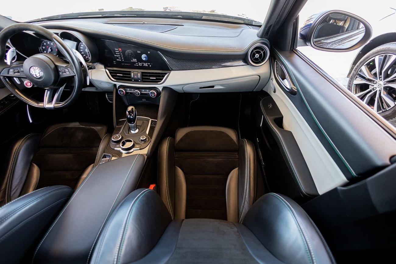 ألفا روميو جوليا Quadrifoglio 2.9L (510 HP)