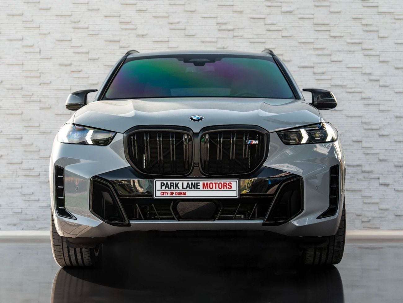 بي أم دبليو X5 M60i xDrive