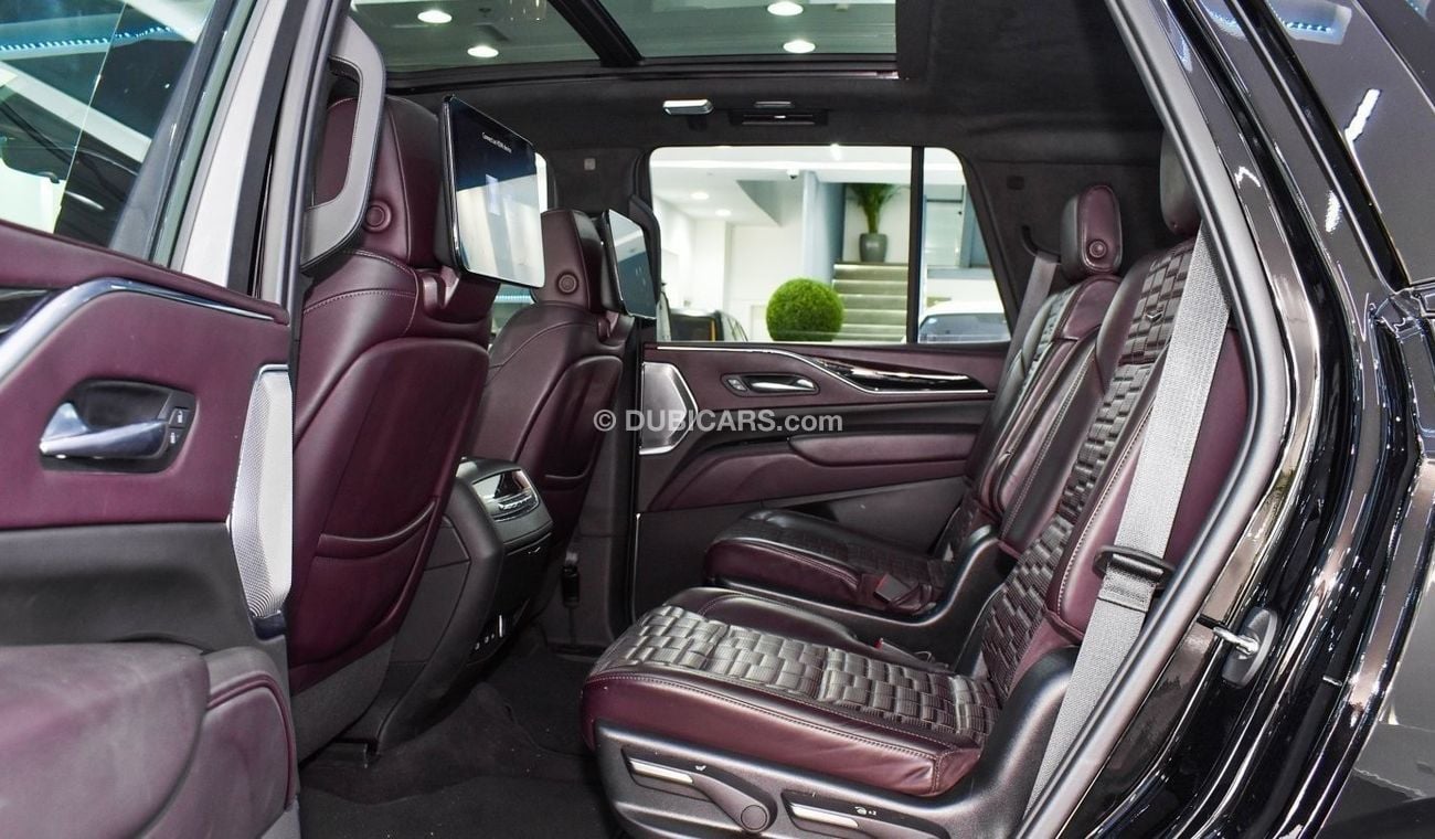 Cadillac Escalade CADILLAC ESCALLADE 600 SPORT PLATINUM 2023 GCC UNDER WARRANTY AND SERVICE CONTRACT