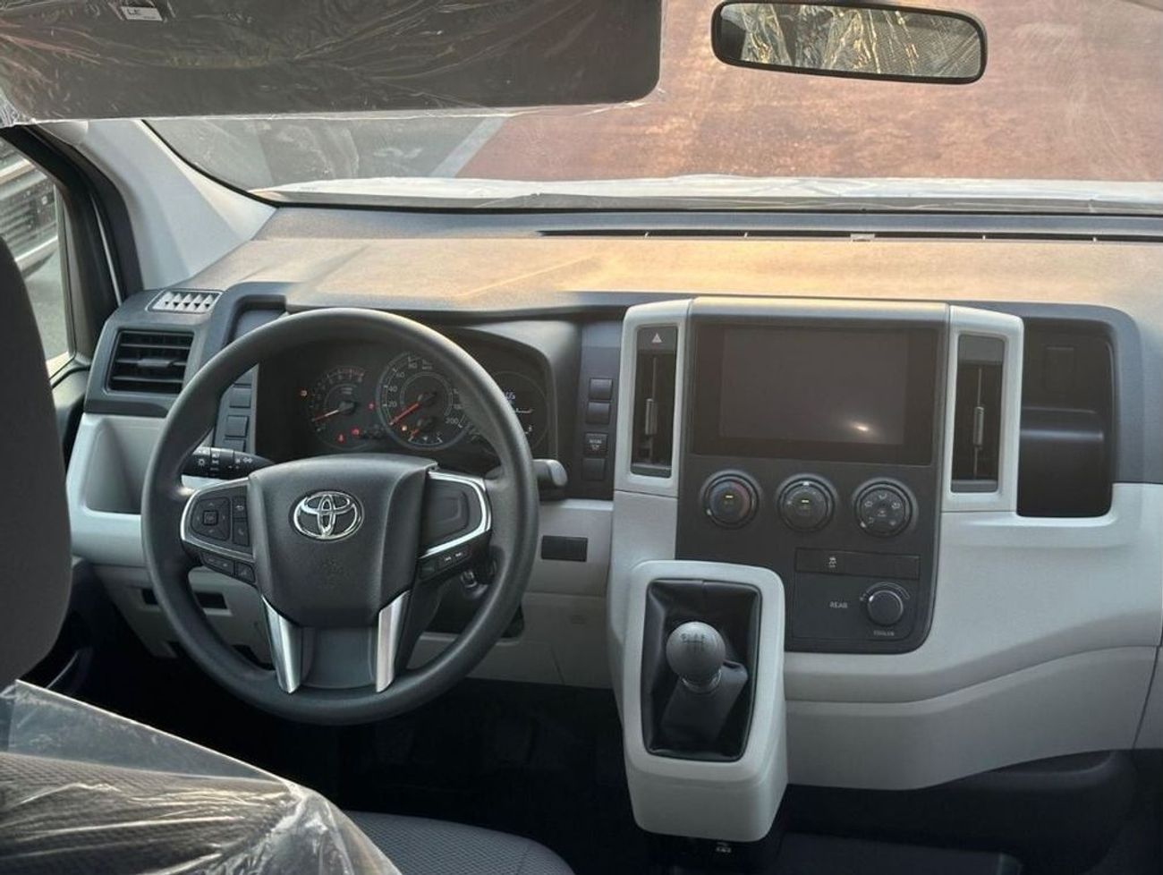 Toyota Hiace TOYOTA HIACE 3.5 L PETROL MANUAL,13SEATS,HIGH/ROOF 2025