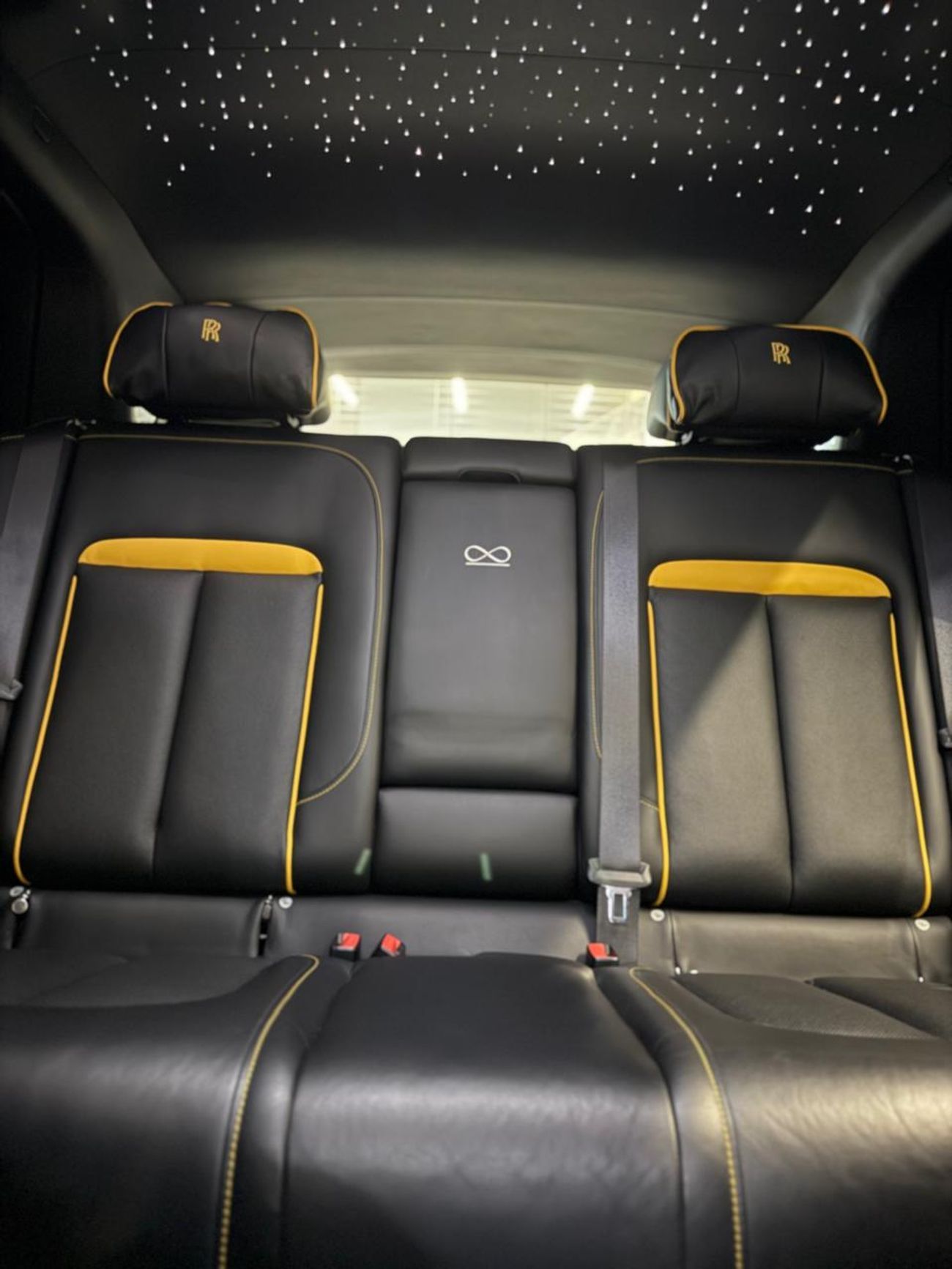 رولز رويس كولينان Black Badge | GCC Specs | Under Warranty