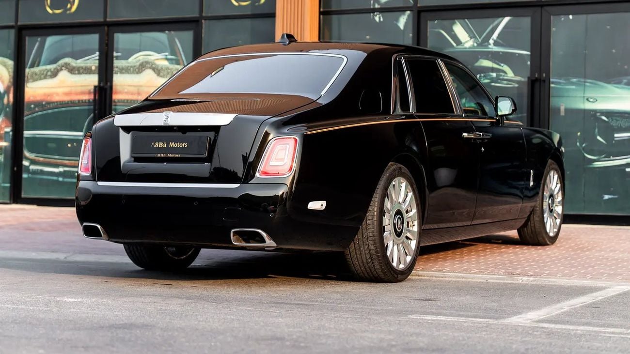 رولز رويس فانتوم GCC Specs | Very Low Mileage