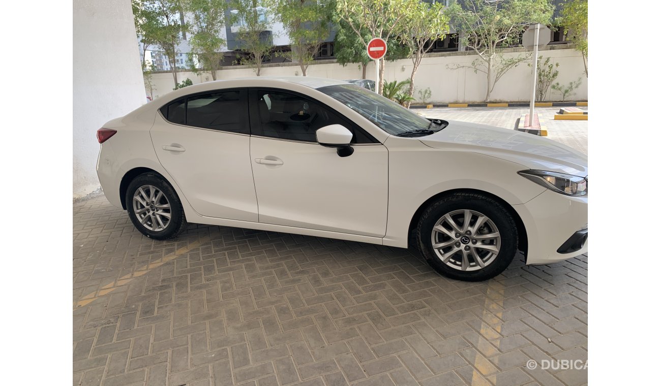 Mazda 3 Mid Option