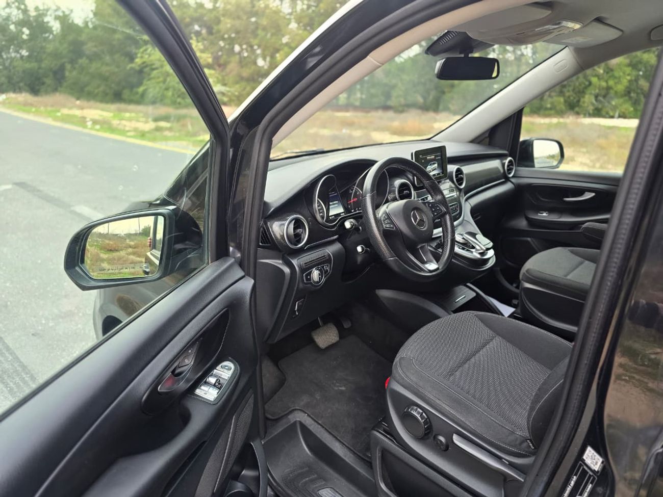 Mercedes-Benz V 250 MERCEDES V-250 2019 GCC BODU=Y KIT MAYBACH GOOD CONDITION INSIDE OUT SIDE