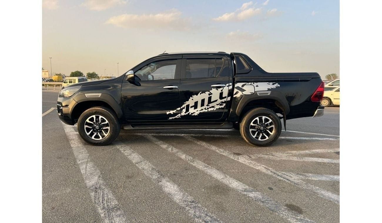 تويوتا هيلوكس 2016 TOYOTA HILUX MT FULL OPTION 2.7L V4 4X4 - 4 Wheel Drive - GOOD CONDITION