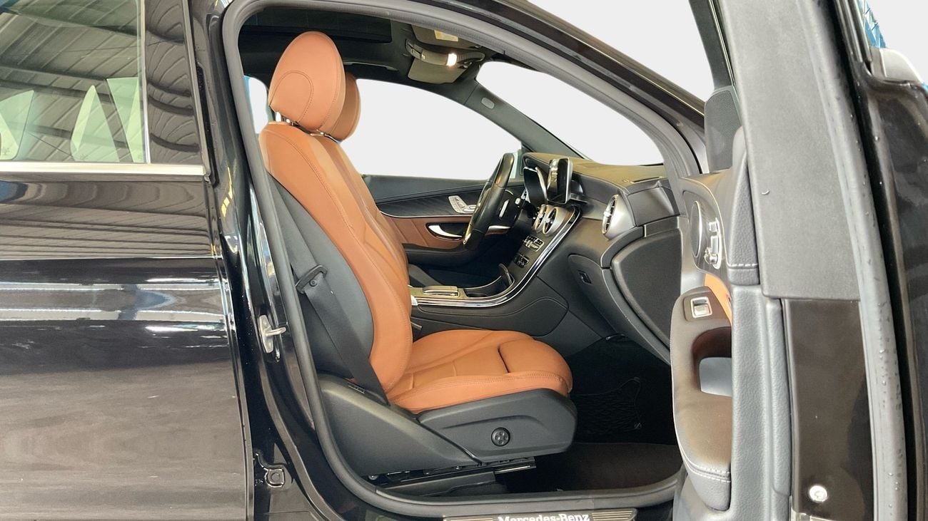 مرسيدس بنز GLC 200 Premium | شامل الضمان | 0 ﺪﻔﻋﺓ ﺃﻮﻟﻯ