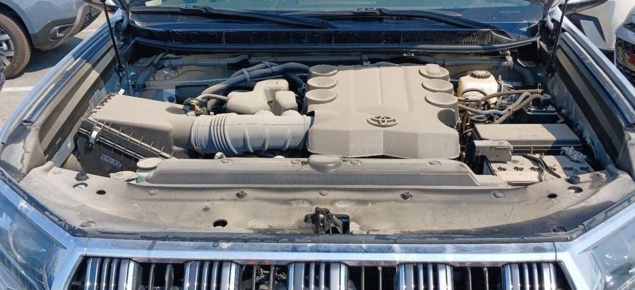 تويوتا برادو Toyota Prado VX 4.0L Petrol 2023YM