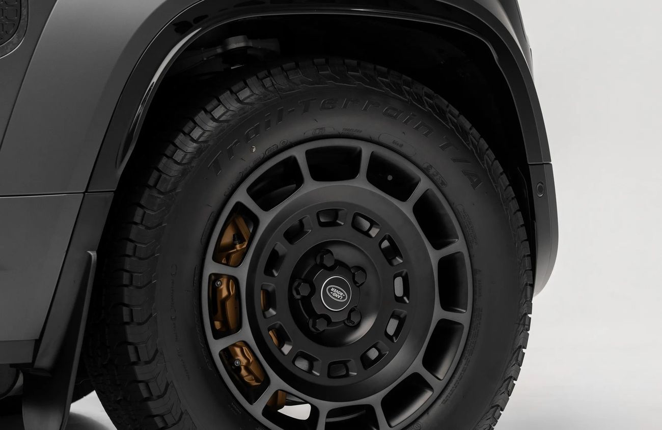 Land Rover Defender 4.4L V8 Twin-Turbo Mild Hybrid Engine