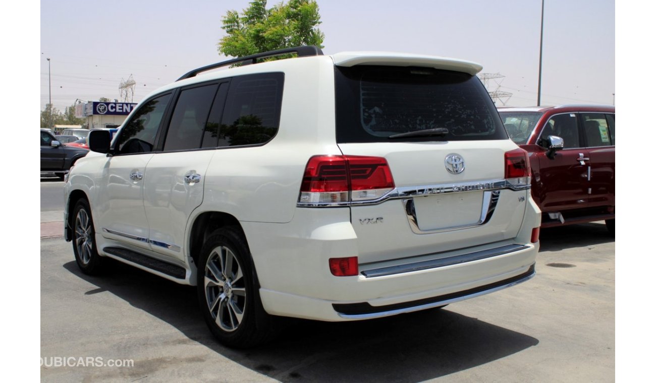 تويوتا لاند كروزر LANDCRUISER VXR / 5.7L / 2021 SHAPE / NON ACCIDENT (LOT #980)