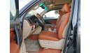 تويوتا لاند كروزر 4.6L, 18" Rims, DRL LED Headlights, Driver Power Seat, Leather Seats, DVD, Rear Camera (LOT # 9816)