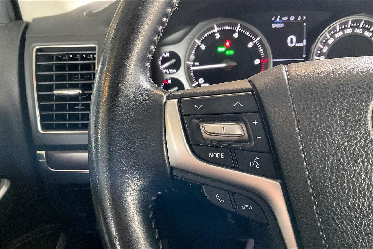 Toyota Land Cruiser VXR | upto AED 20,000 Ramadan Discount | Guaranteed Warranty | 0 Down Payment