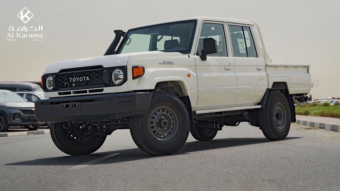 Toyota Land Cruiser Pick Up LC79 2.8L DC - Diesel Engine with Automatic Transmission - DIff Lock - PWR mirror and window - Touch Screen Media