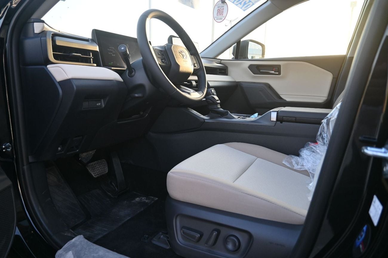 تويوتا راف ٤ Toyota RAV4 XLE 2.5L Hybrid AWD, Model 2026
