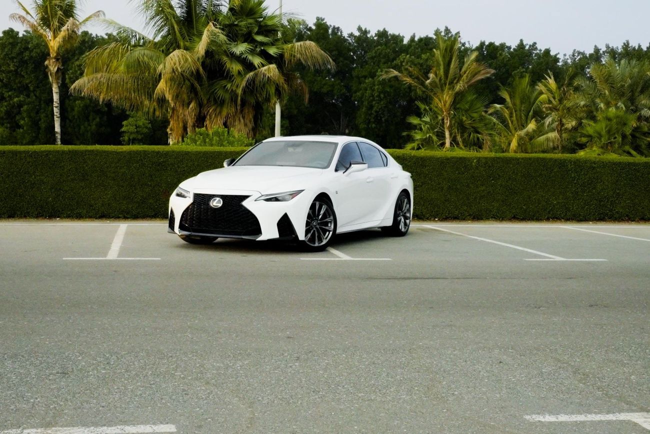 Lexus IS350 3years warranty and2 years service Contact number 0507273386