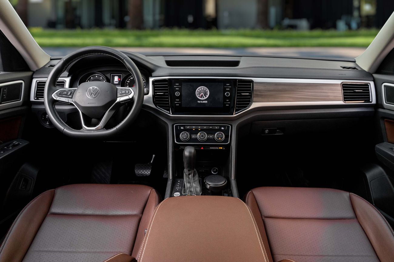 فولكس واجن تيرامونت Teramont Comfortline  | 1,861 P.M | 0% Downpayment | Immaculate Condition!