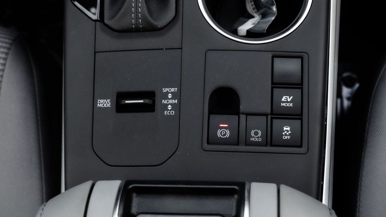 تويوتا هايلاندر 2025 Toyota Highlander LE 2.5 AT Hybrid