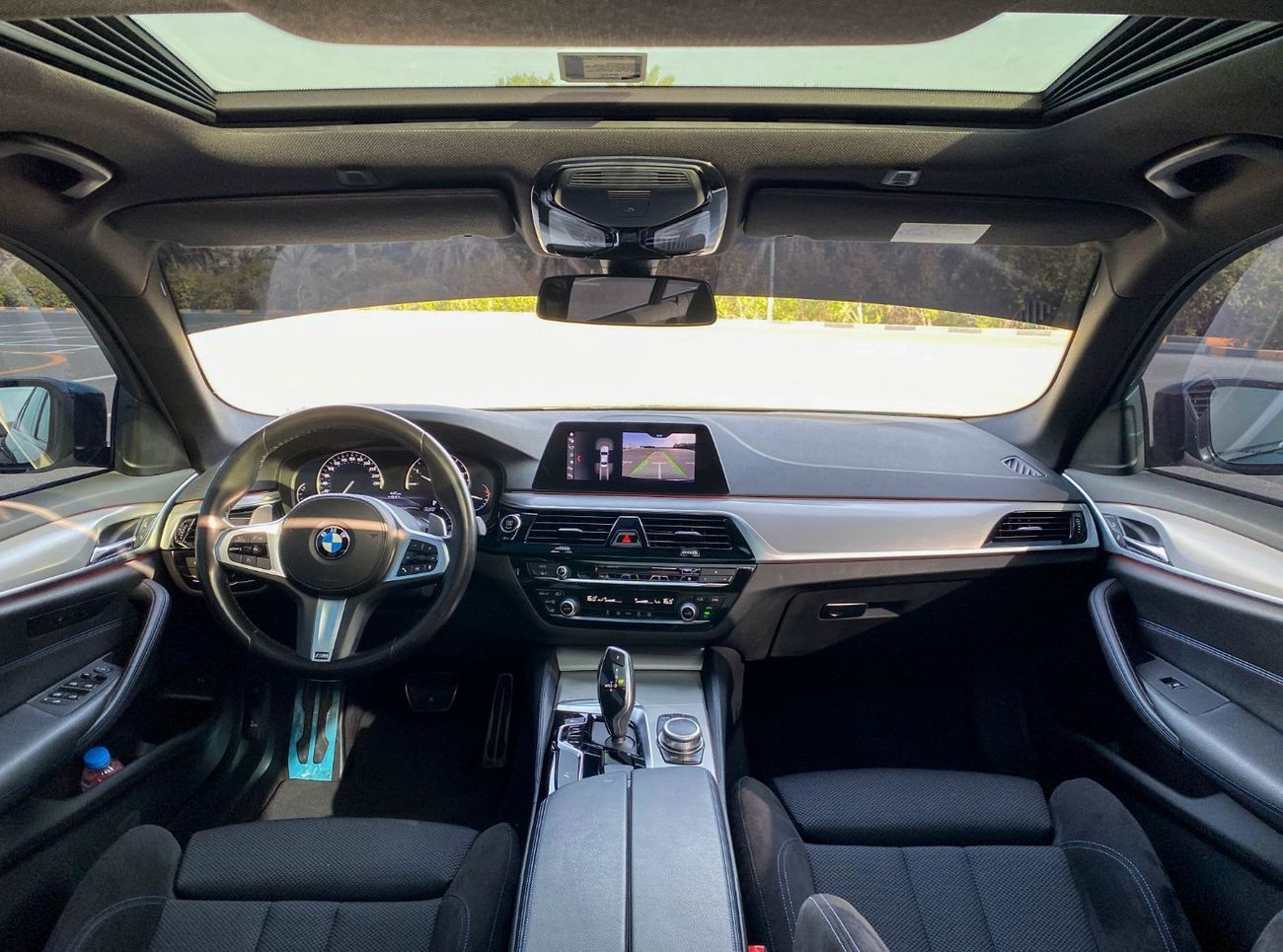 BMW 520i Std 2.0L BMW | 520i M-KIT | 2020 GCC Full Service History Accident free | Original Paint | 1367 P.M