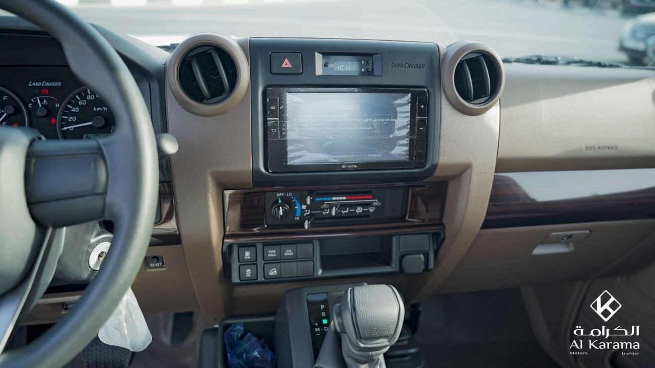 تويوتا لاند كروزر بيك آب LC79 - 4.0L Automatic Drive | Single Cabin Pick up with 4x4 drive and Diff Lock - GCC - Petrol