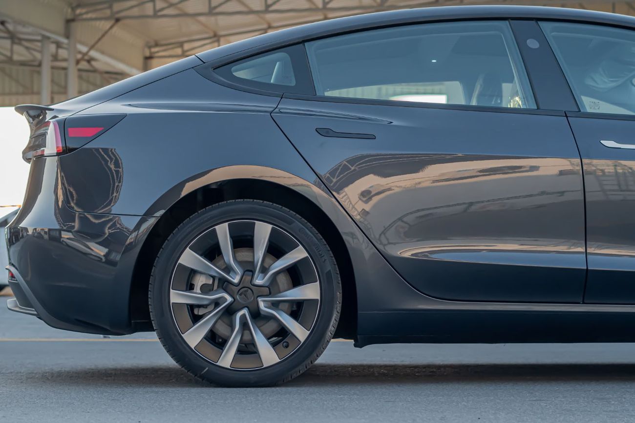 Tesla Model 3 Rear-Wheel Drive