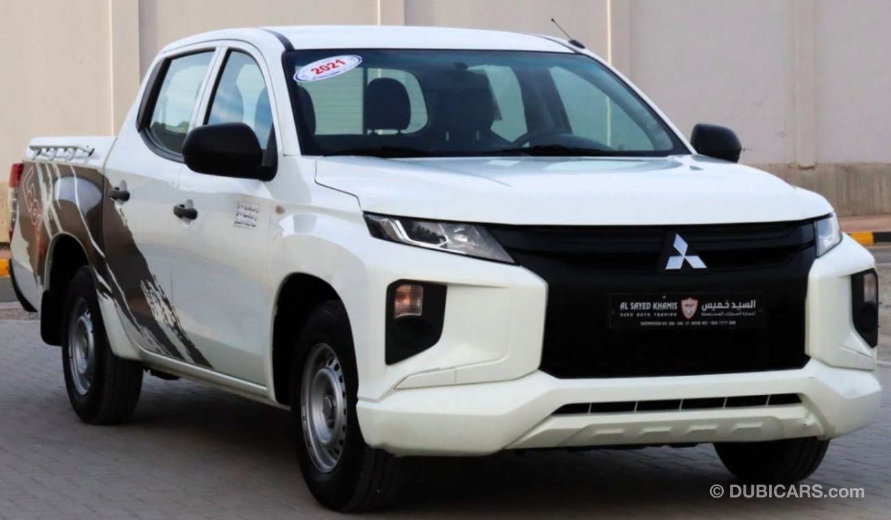 Mitsubishi L200 GL AUTOMATIC WINDOWS - MANUAL GEARBOX - 2WD - PERFECT CONDITION INSIDE OUT - GCC