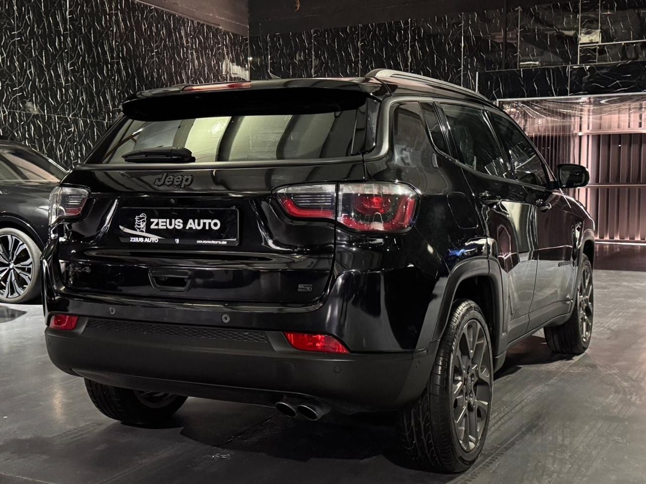 Jeep Compass 2019 JEEP COMPASS S Limited 2.4L ,180hp,6-speed Automatic,GCC Specs With Full Service History