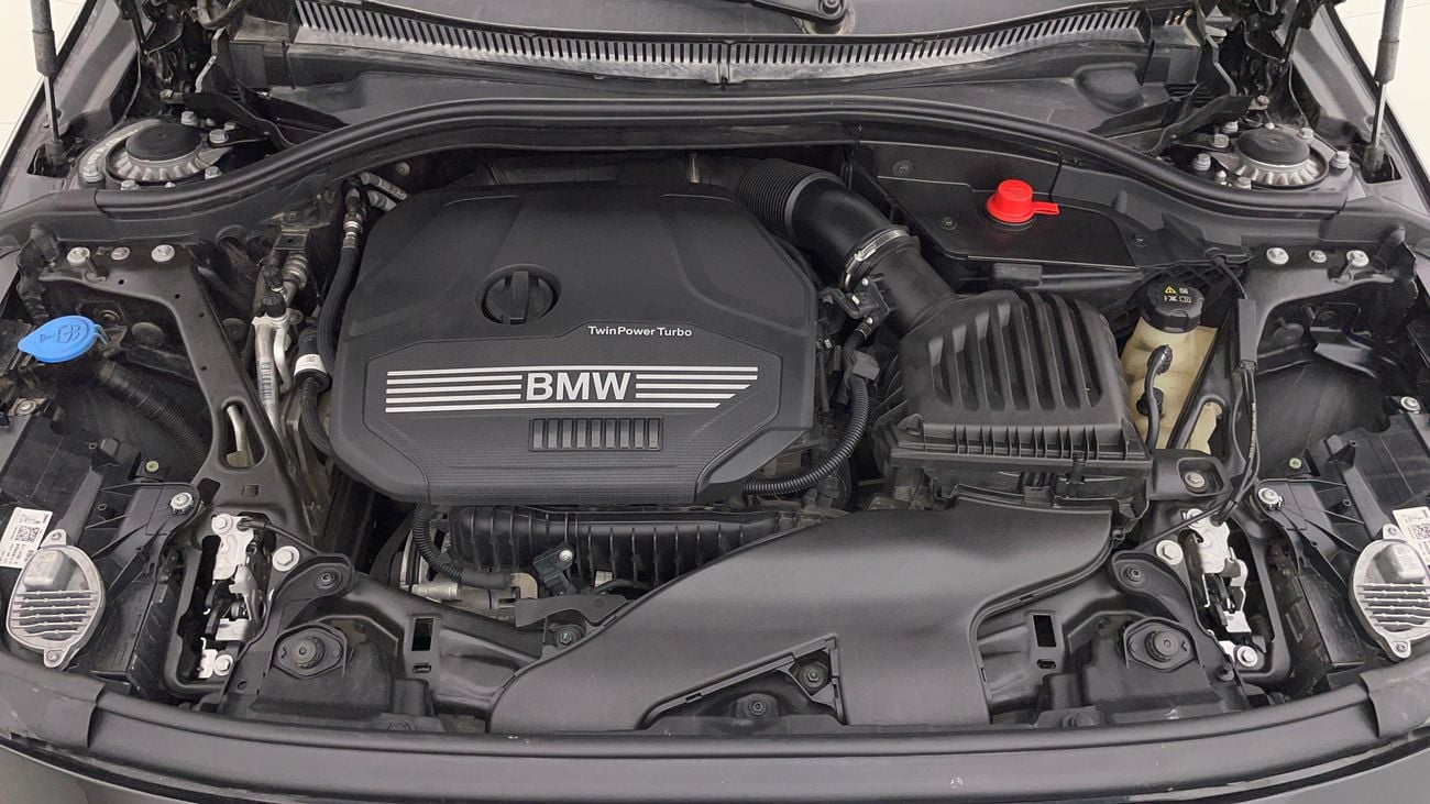 بي أم دبليو 218 M SPORT 1.5 | بدون دفعة مقدمة | اختبار القيادة في المنزل