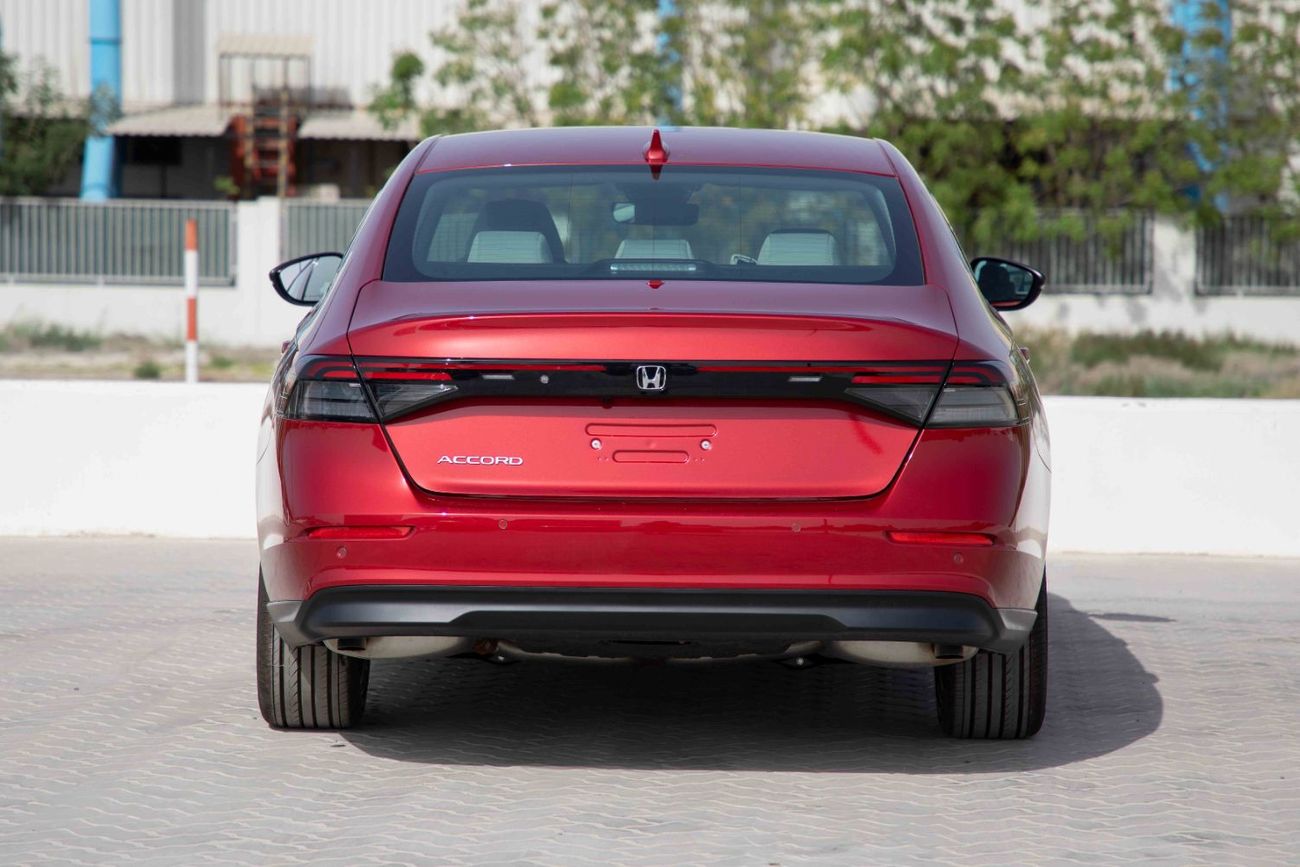 هوندا أكورد 1.5L Turbo EX- Radiant Red inside Grey | Export Only