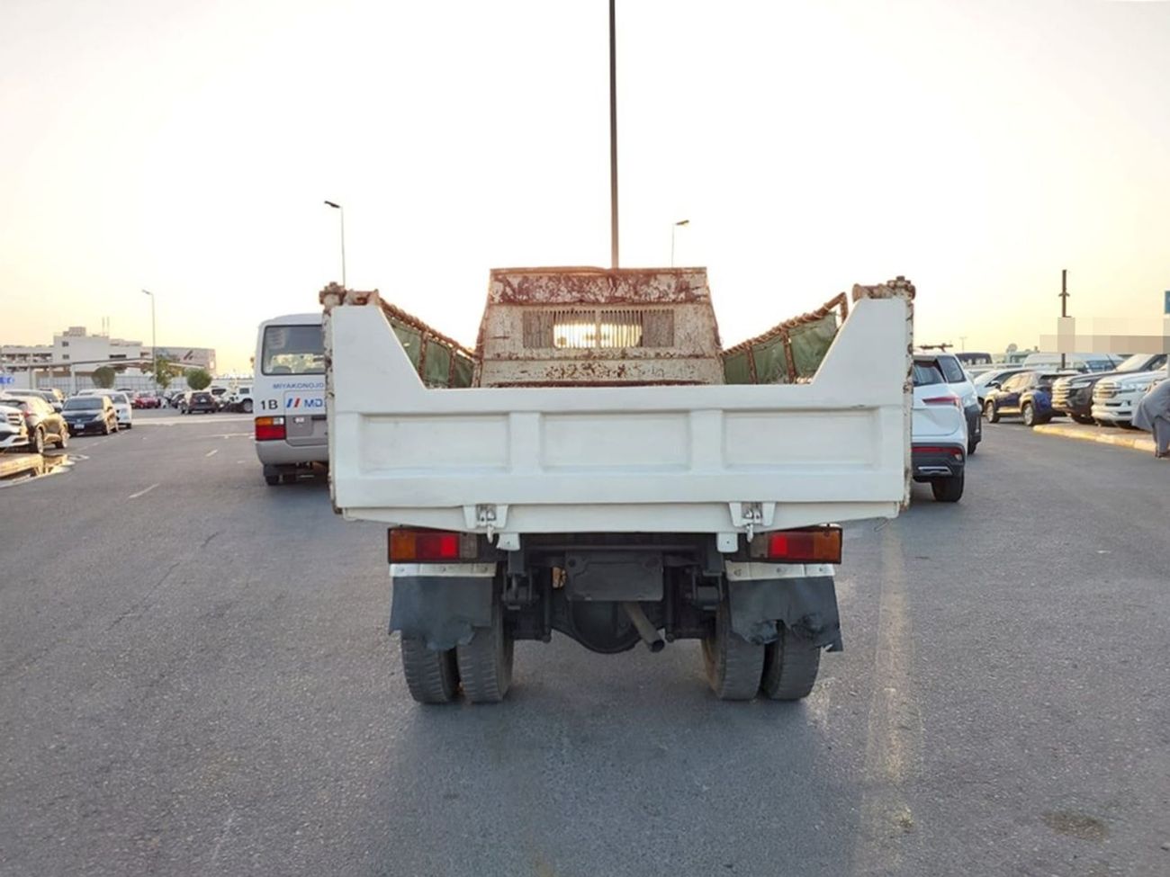 Toyota Dyna TOYOTA DYNA TRUCK RHD 1997 MODEL 4.1 L DIESEL MANUAL(PM03369)