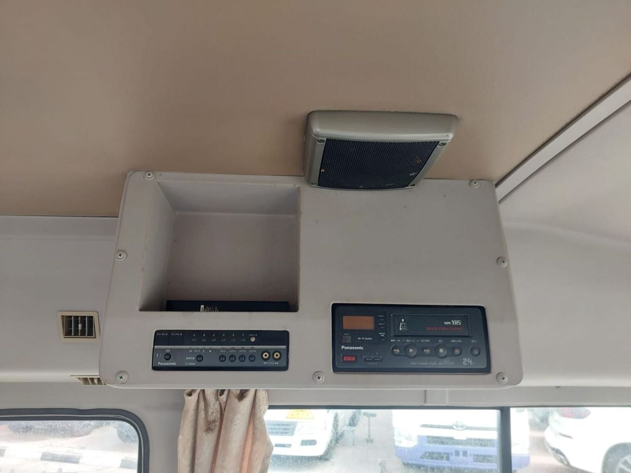 ميتسوبيشي روزا (RAMADAN OFFER) MITSUBISHI ROSA BUS RHD 1996 MODEL 3.9 L DIESEL MANUAL(PM40464)