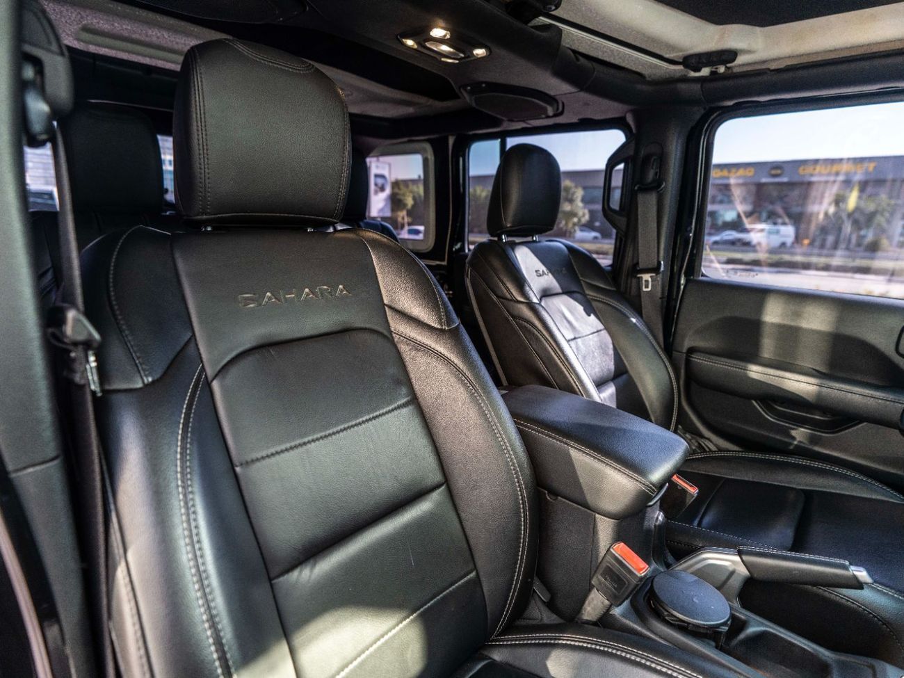 جيب رانجلر Sahara 3.6L A/T (5 Seater)