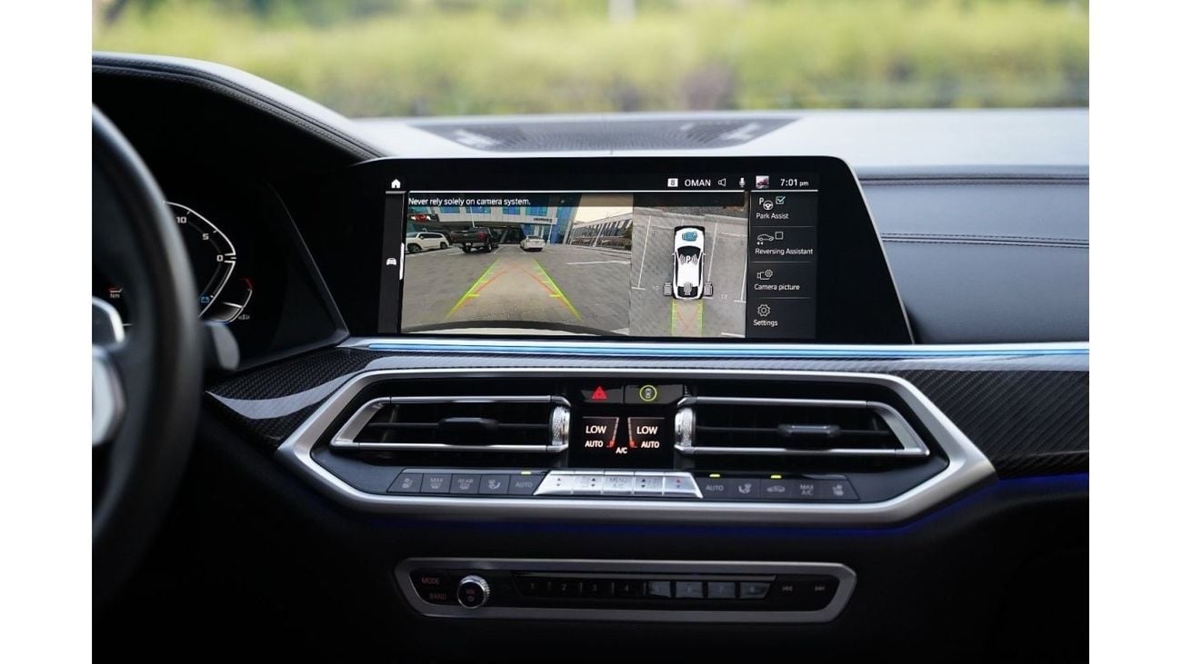 BMW X6M 2022 BMW X6 X-Drive 50i 4.4L GCC V8 M-Kit Carbon Fiber