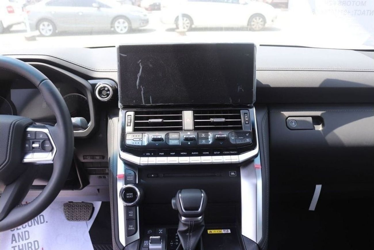 تويوتا لاند كروزر 3.3L,VX, DIESEL, EUROPIAN SPECS, LEATHER SEATS, ELECTRIC SEAT, WIRELESS CHARGER, 2024 FOR EXPORT
