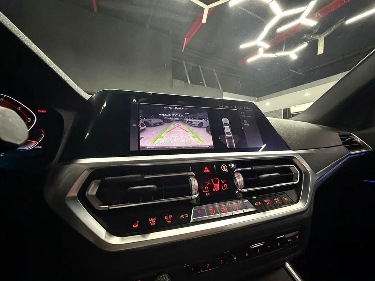 بي أم دبليو 330i M SPORT