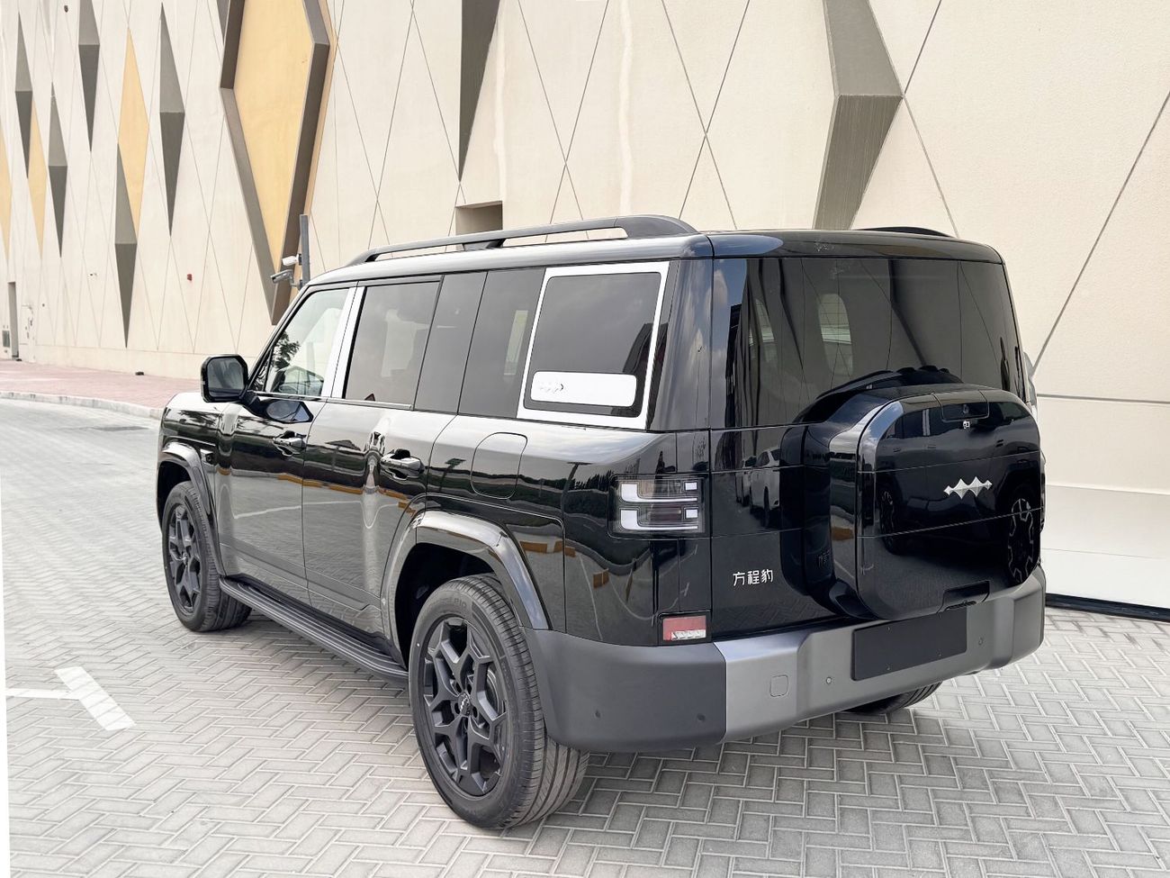 بي واي دي ليوبارد تيتانيوم 7 BYD Leopard 7 Ultra - 2025 (Export) Ready Stock