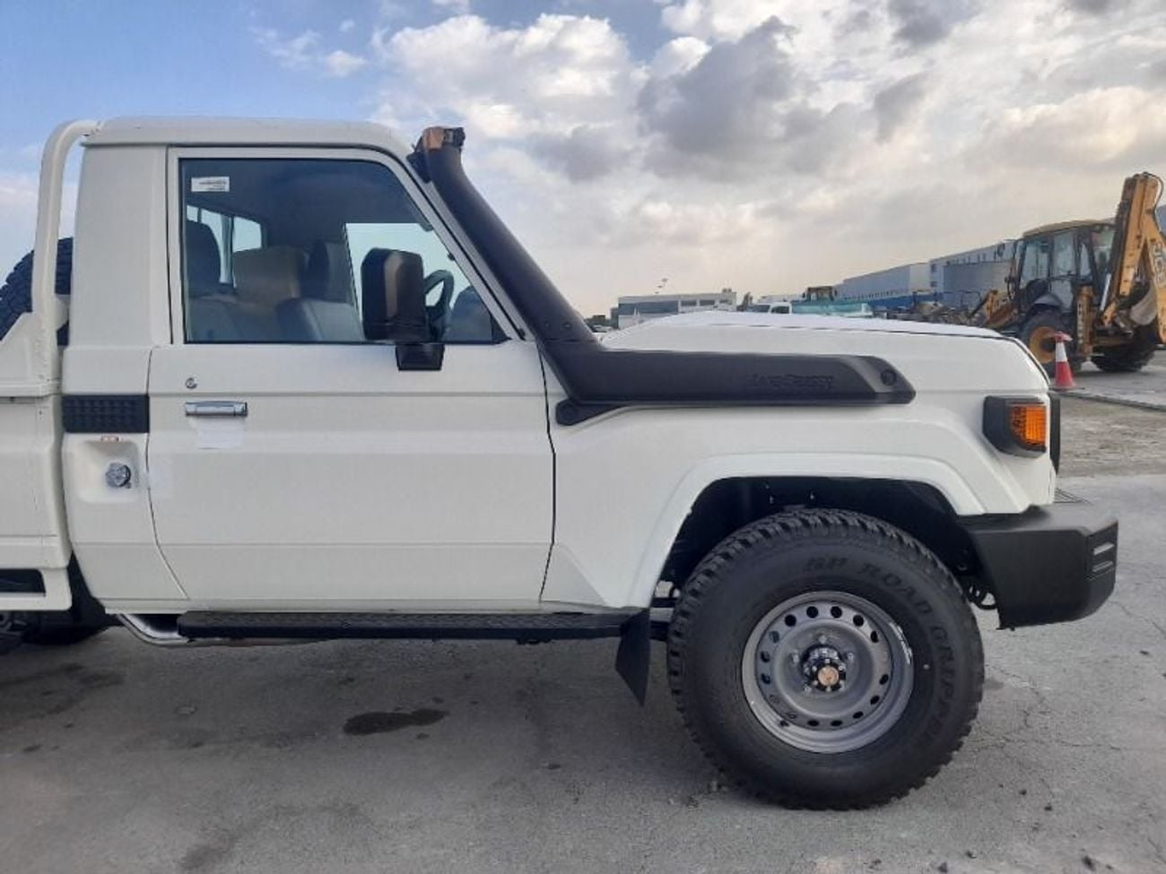 تويوتا لاند كروزر بيك آب Toyota LC79 RHD Single Cabin 4.2L Diesel 2025