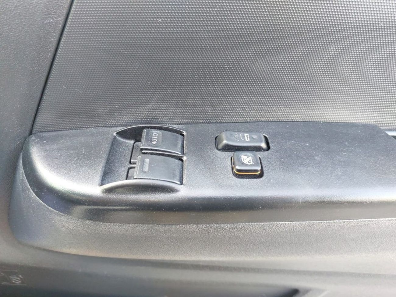 تويوتا هاياس TOYOTA HIACE COMMUTER VAN RHD 2015 MODEL 3.0 L DIESEL AUTOMATIC(PM22809)