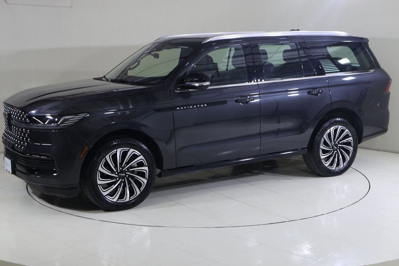 Lincoln Navigator PRESIDENTIAL N1925 / FREE INSURANCE + REGISTRATION / AL TAYER MOTORS AL QOUZ SHOWROOM