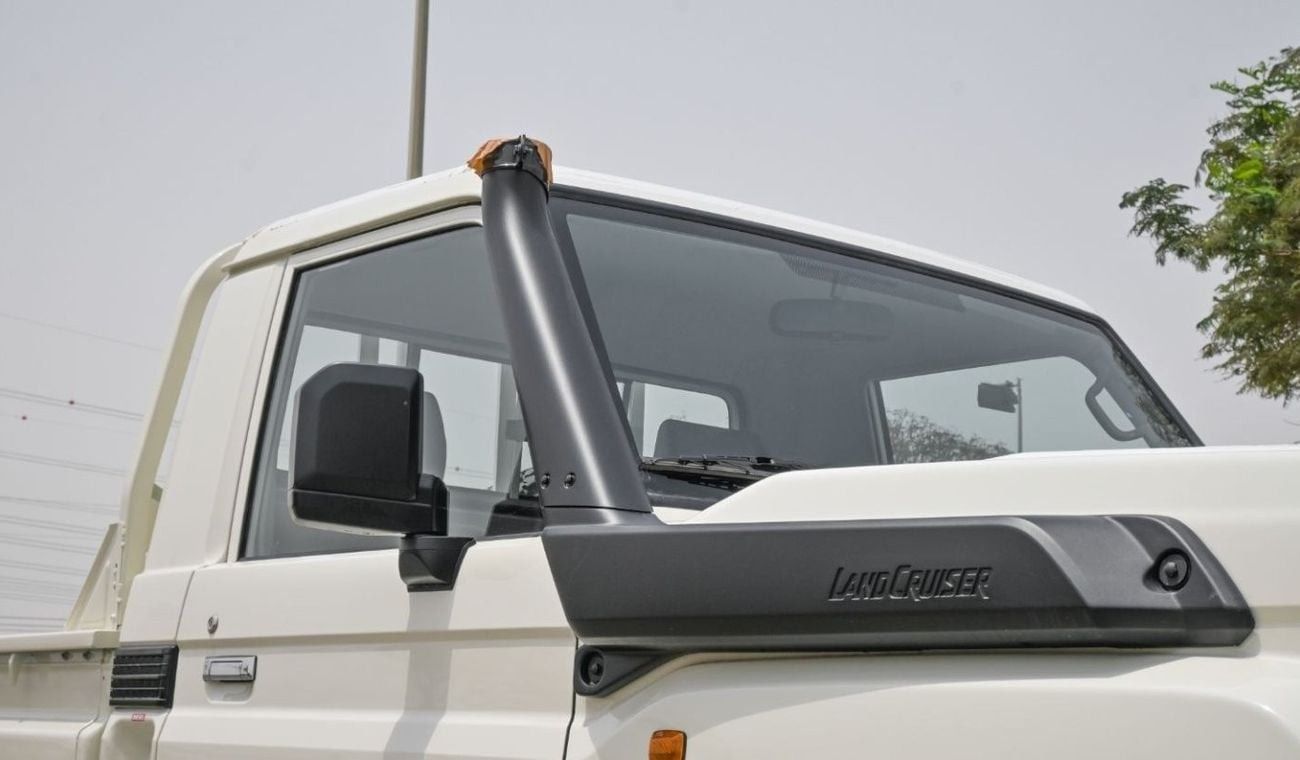 Toyota Land Cruiser 70 Toyota Land Cruiser LC79 2.8 T/DSL STD-E A/T -2024 (EXPORT)