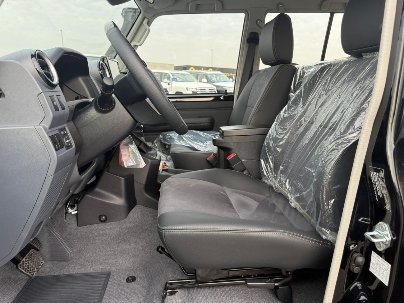 Toyota Land Cruiser EXPORT ONLY - LC 76 LX.Z 4WD FULL OPTION 2.8 DIESEL