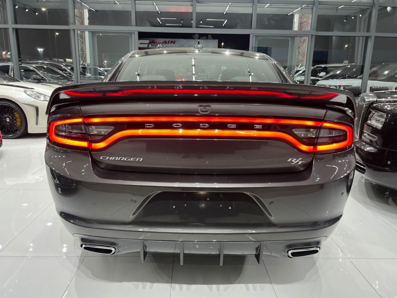 Dodge Charger R/T Mid 5.7L