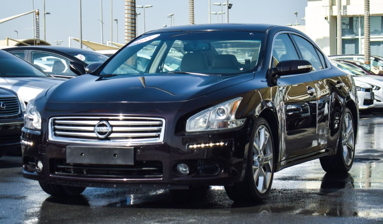 Nissan Maxima FULL OPTION - ACCIDENTS FREE - CAR IS IN EXCELLENT CONDITION INSIDE OUT